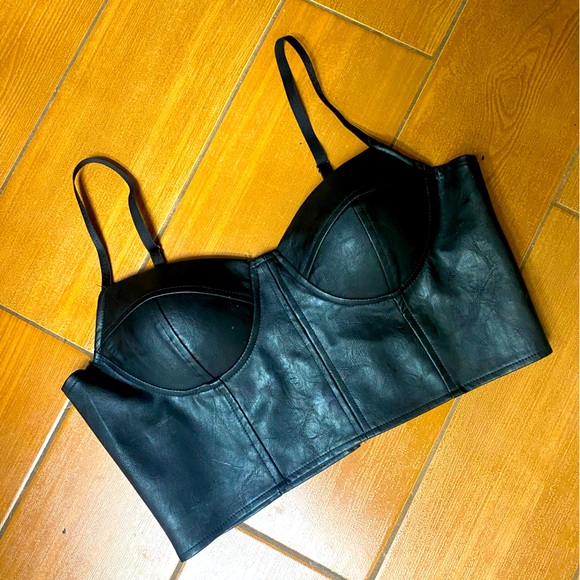 Haute Monde Tops - Faux Leather Bodice 🖤 by Haute Monde size M